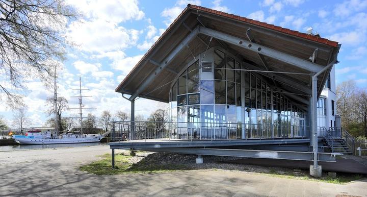 Hotel Utkiek & Pier 19