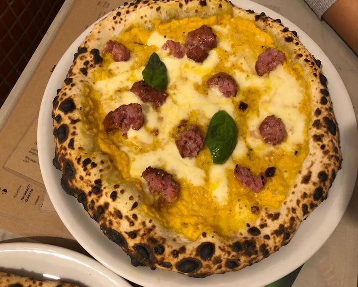 W Pizza