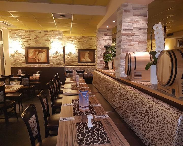 Ypsilon Restaurant