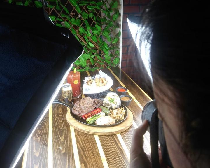 Yaman's Grill Haus