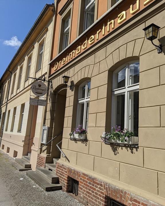 Dreimaderlhaus