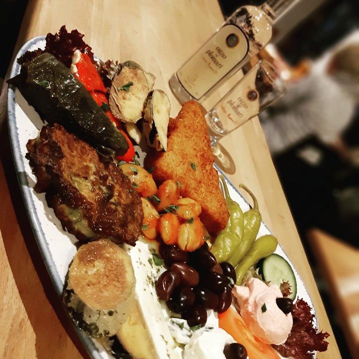 Platonas Taverna