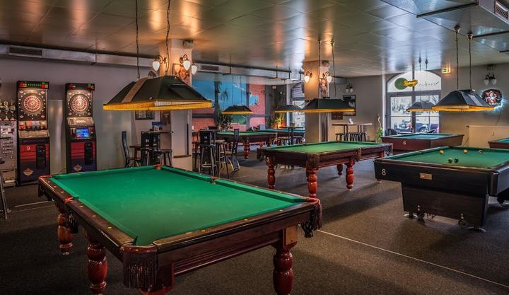 Billard Company Salon Treptow