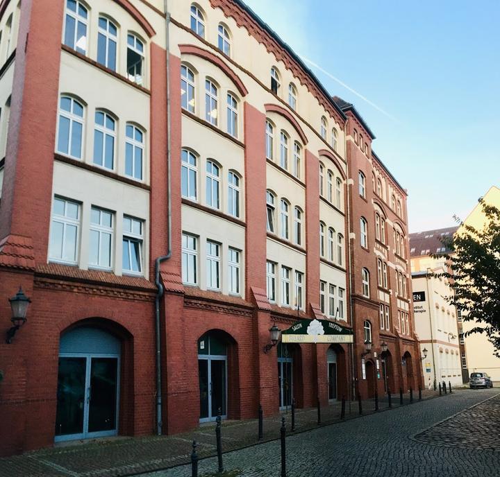 Billard Company Salon Treptow