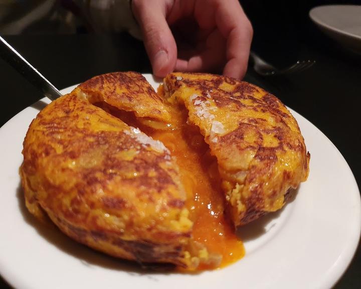 donostia - Restaurant & Delikatessen