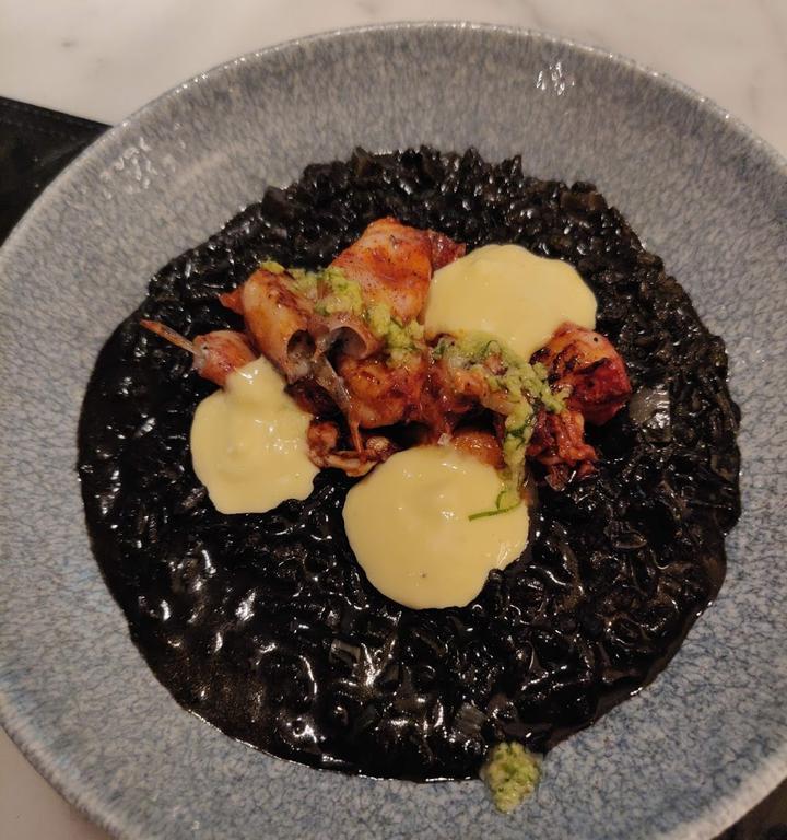 donostia - Restaurant & Delikatessen