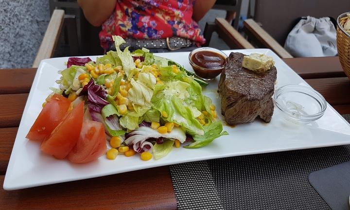 Funfo's Restaurant Bar