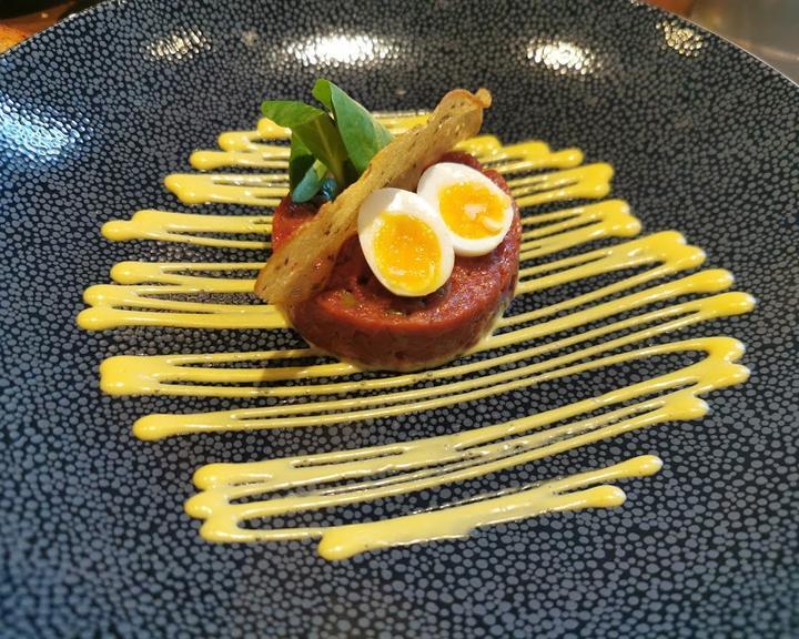 LEGER AM DOM Restaurant & Bar