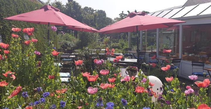 Vicky's Gartencafé