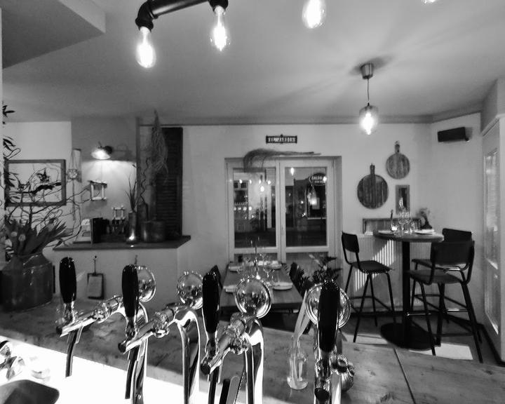 El Jardín Tapas & Vino