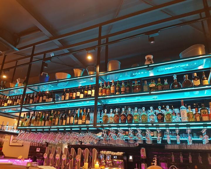 Vince Wein Bar und Restaurant