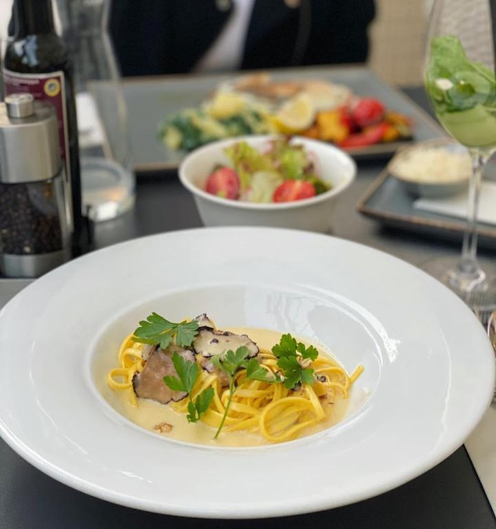 Vince Wein Bar und Restaurant