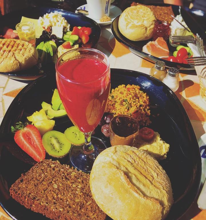 Cafe Lual