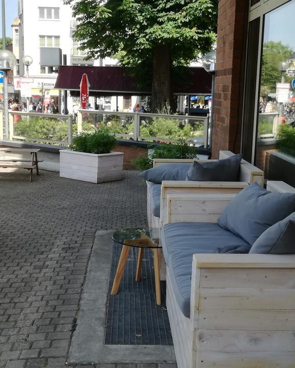 Ruthis - Cafe & Bistro