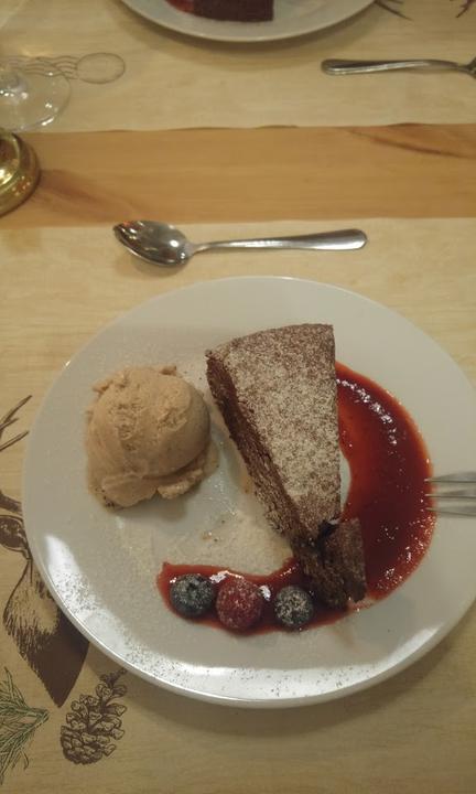 Ruthis - Cafe & Bistro