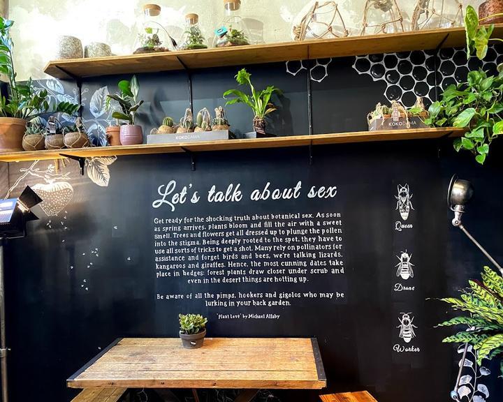 The Greens - Coffee and Plants