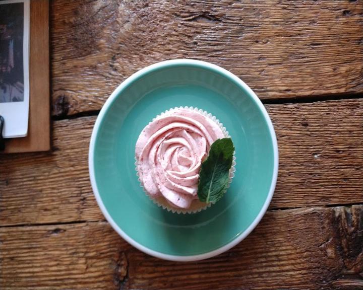 The Greens - Coffee and Plants