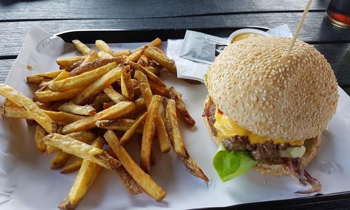 3H‘s Burger & Chicken
