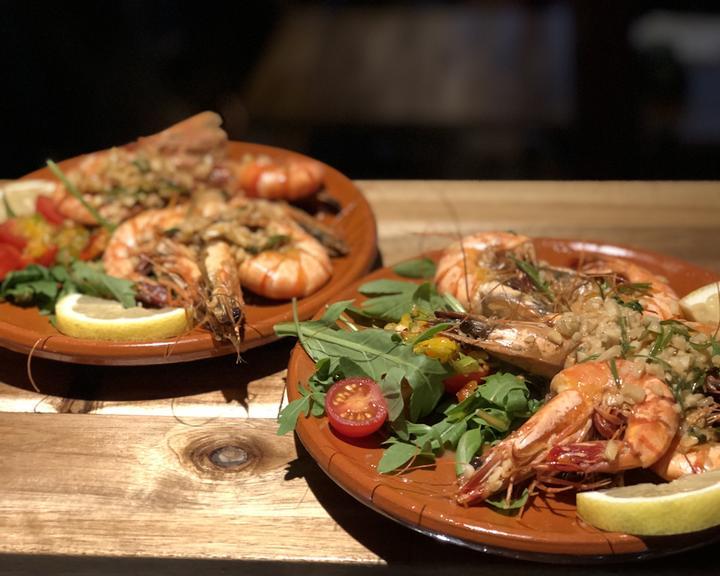 Tapas Bar La barra -cava y mas-