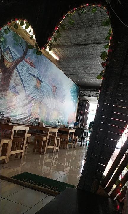 Lina Cafe & Bistro