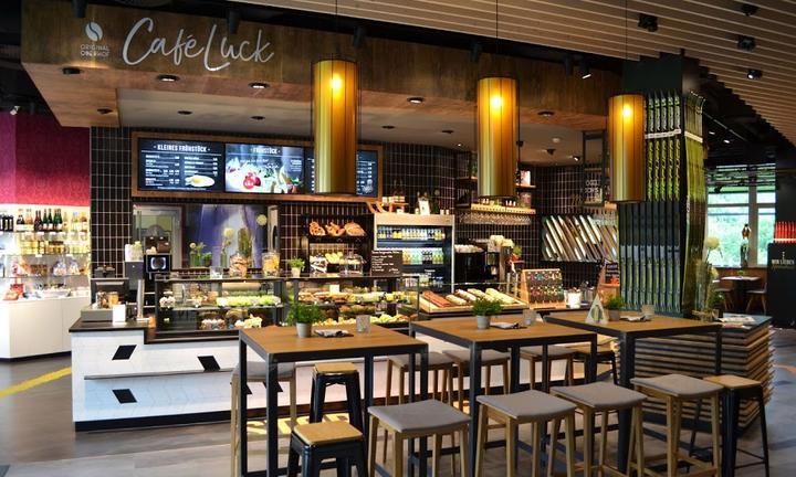 Cafe´ Luck