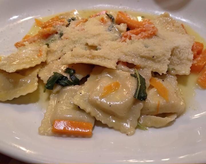 Trattoria Piazza Rossa