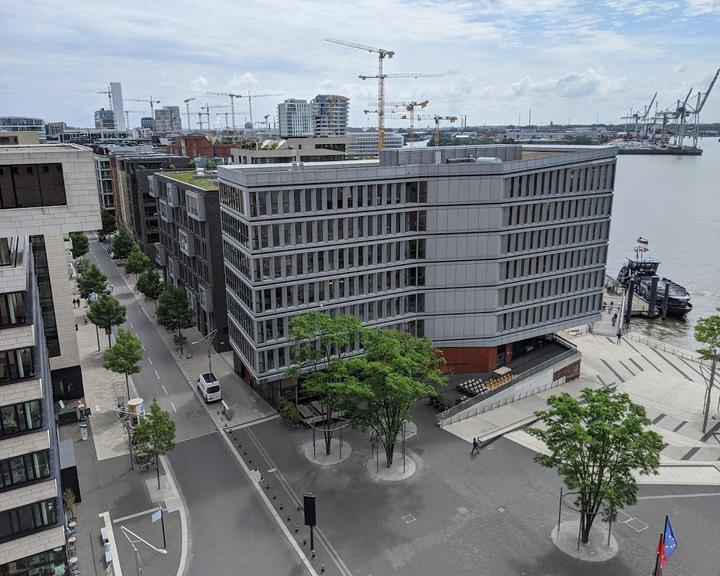 CARLS an der Elbphilharmonie