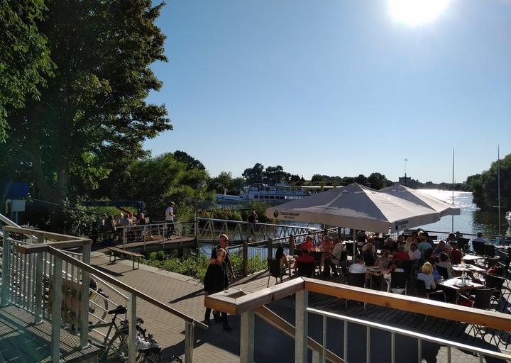 Bootshaus am Weserbogen