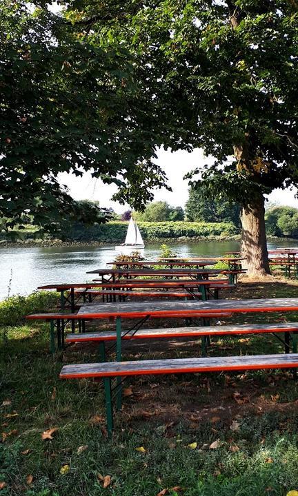 Bootshaus am Weserbogen