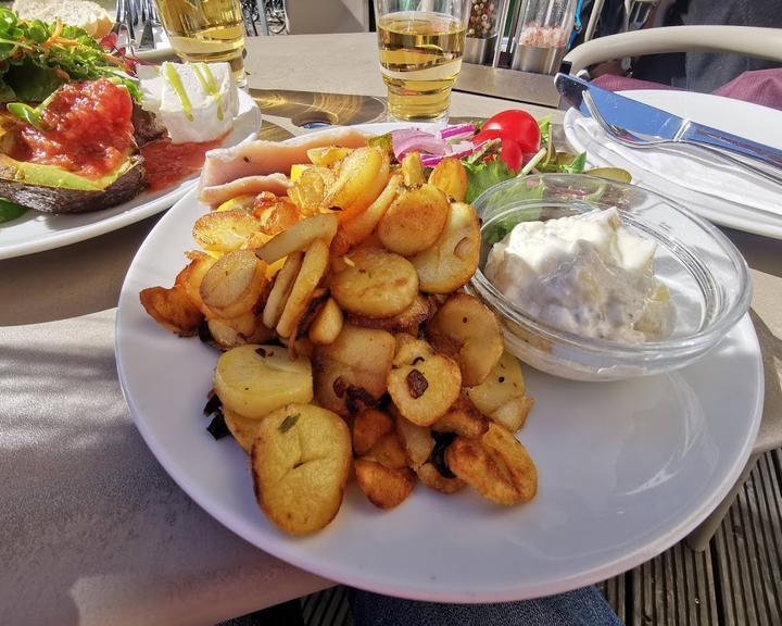 Bootshaus am Weserbogen