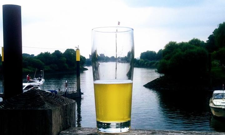 Bootshaus am Weserbogen