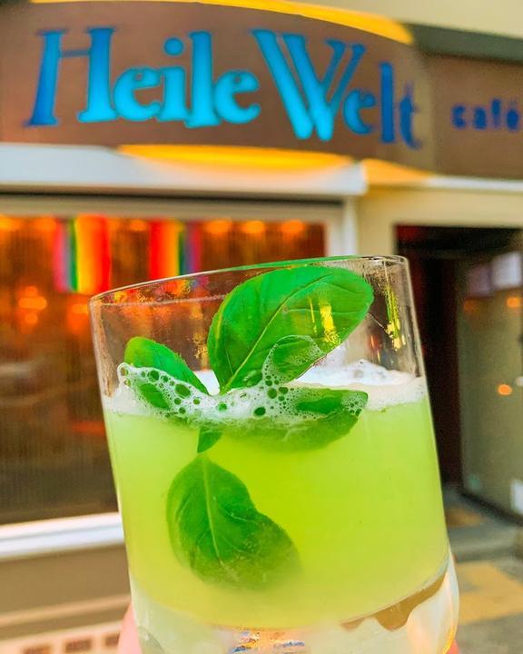Cafe Heile Welt