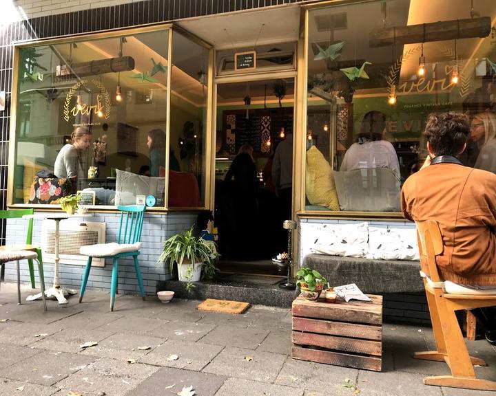 vevi - veganes Vintage Cafe