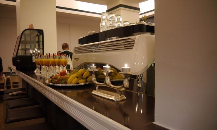 Saaldeck Cafe & Bar