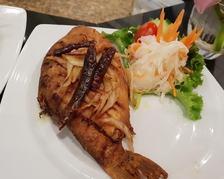 Papaya Royal Thai