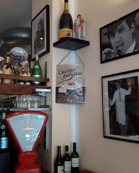Caffe Bistro Piccolina