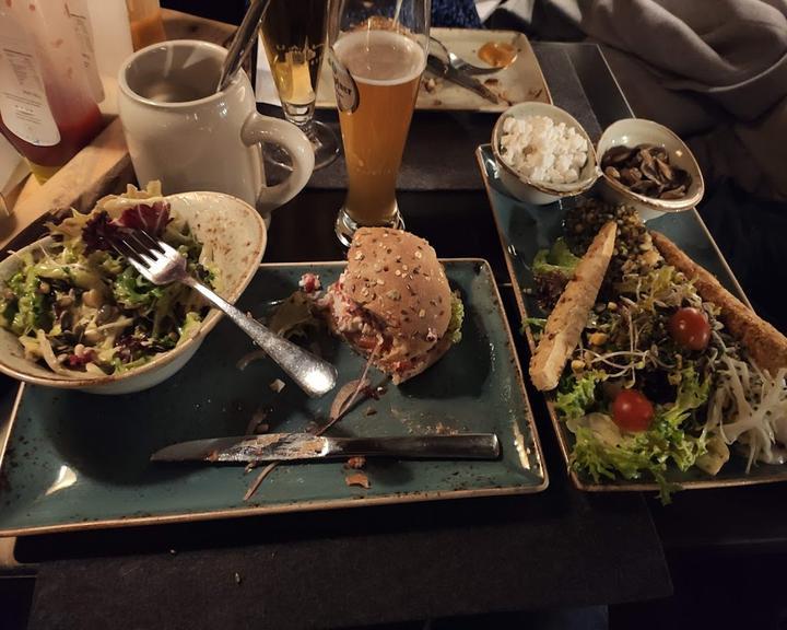 HANS IM GLUCK – Burgergrill & Bar