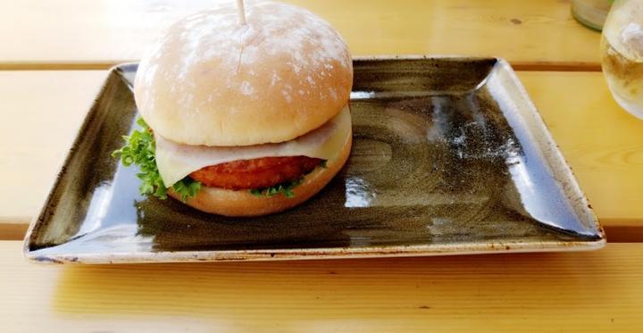 HANS IM GLUCK – Burgergrill & Bar