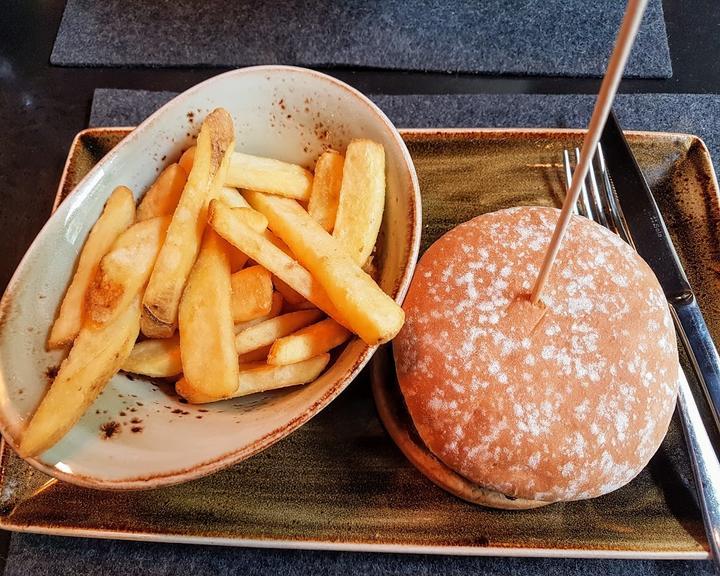 HANS IM GLUCK – Burgergrill & Bar