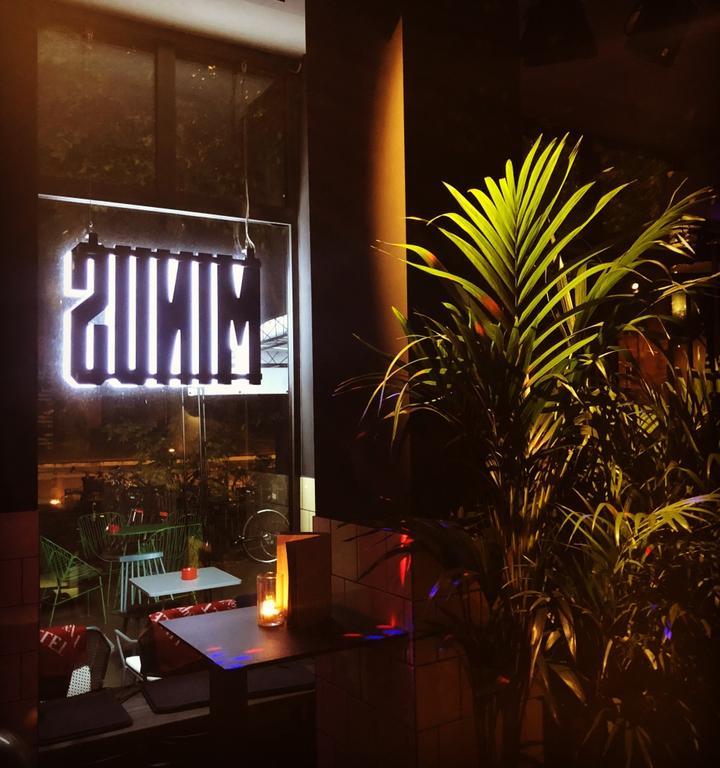 Minus gelato bar