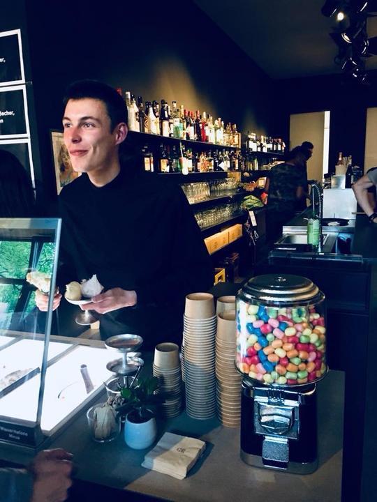 Minus gelato bar