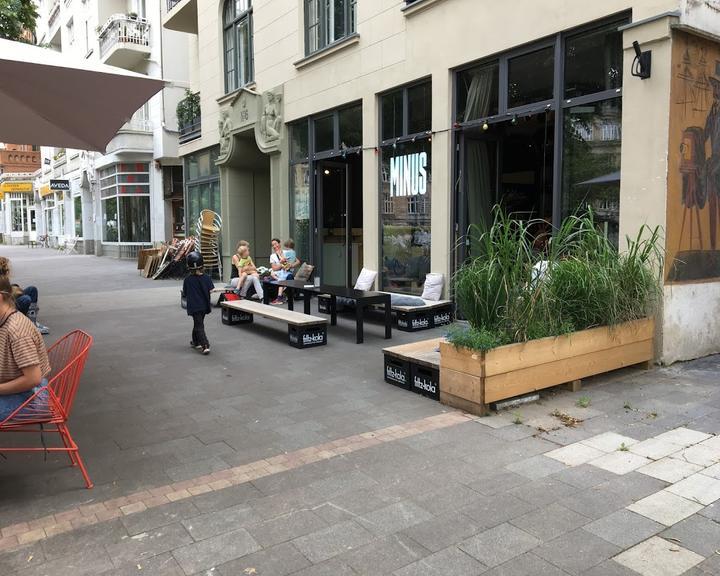 Minus gelato bar