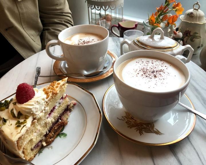 Cafe Ella