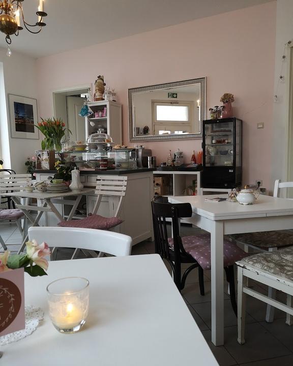 Cafe Ella