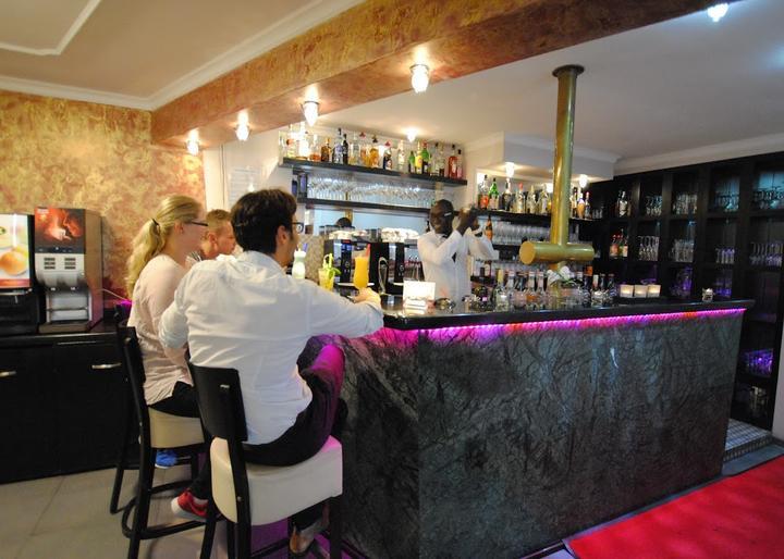 Aga's Hotel Restaurant
