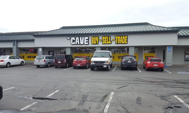 The Cave - Musik Bar & Grill -