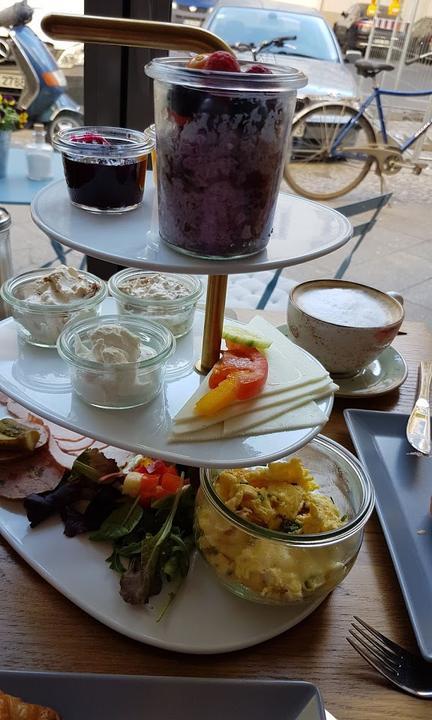 Kerszberg’s Cafe & Genuss