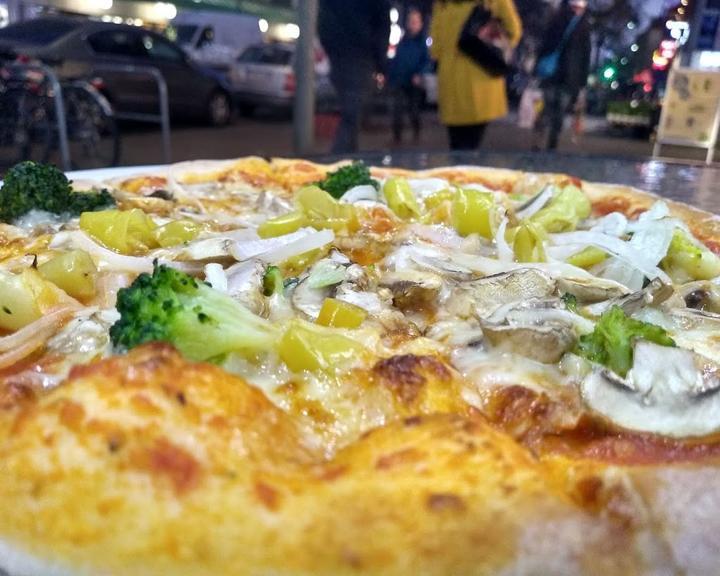 Pizza Napoli