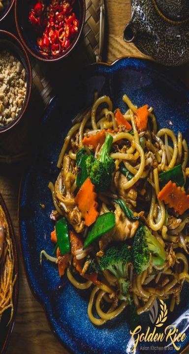 Golden Rice Asian Kitchen & Bar