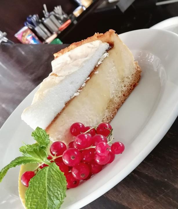Lagano Bistro & Café